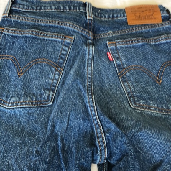 Levi’s - Picture 4 of 8